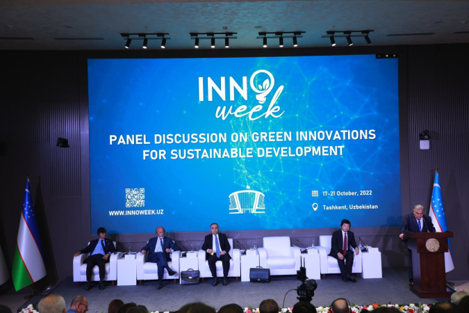 A panel discussion was held on "Green innovations for sustainable development" .